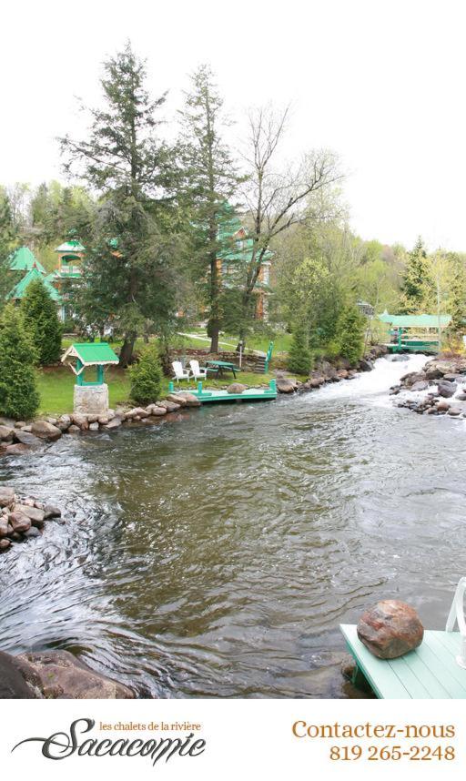 Villa Chalets de la Riviere Sacacomie à Saint-Alexis-des-Monts Extérieur photo