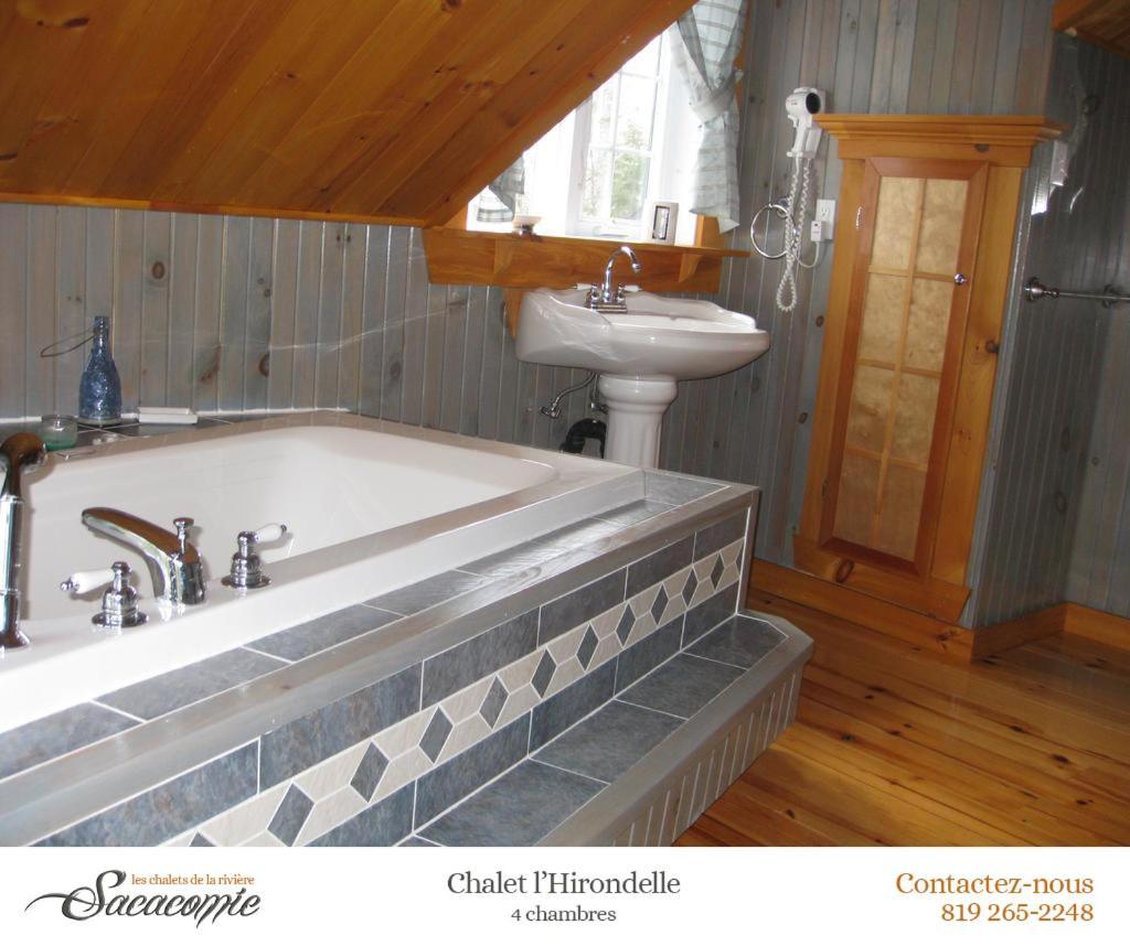 Villa Chalets de la Riviere Sacacomie à Saint-Alexis-des-Monts Extérieur photo